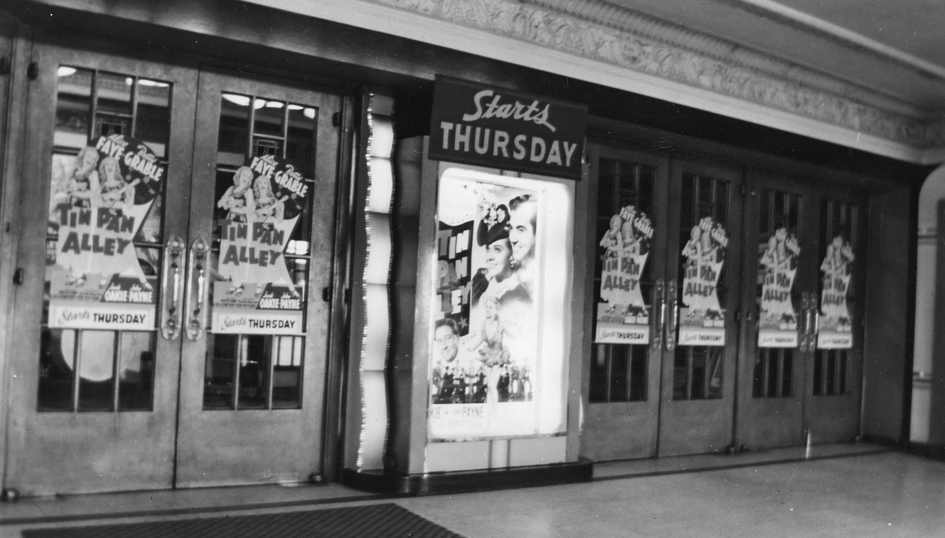 111519-Fort-Theater-003